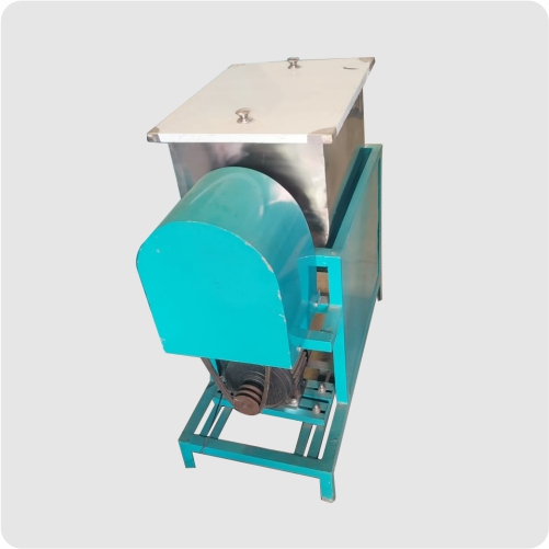 Detergent mixer machine